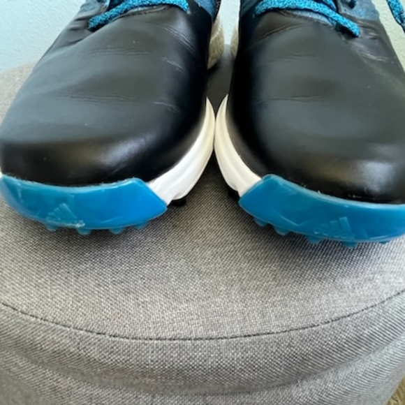Adidas Boost Endless Energy Golf Shoes - Picture 2 of 8